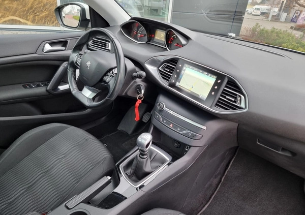 Peugeot 308 cena 43900 przebieg: 97967, rok produkcji 2016 z Radom małe 326